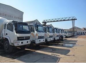 河南混凝土攪拌車(chē)廠家直銷(xiāo)--混凝土攪拌車(chē)咨詢(xún)18595622000